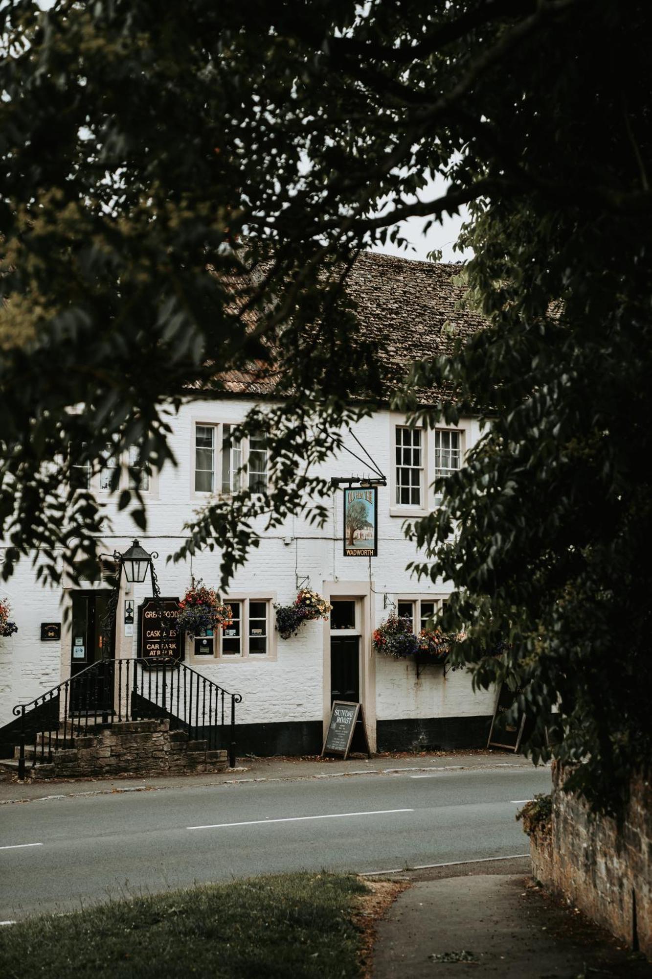 Retreat On The Green Holt  Екстериор снимка